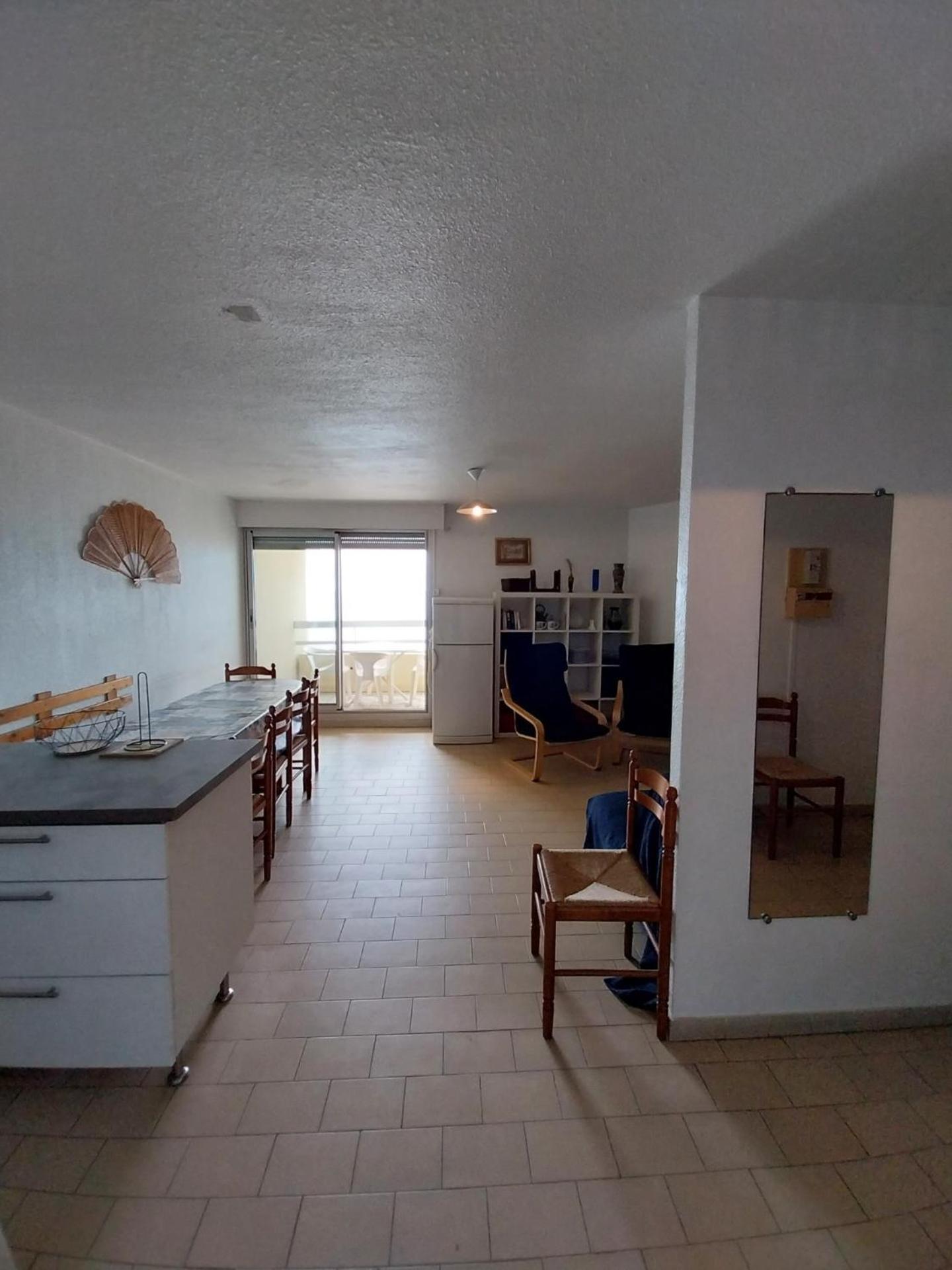 Front De 2 Parking Quartier Corniche Sete