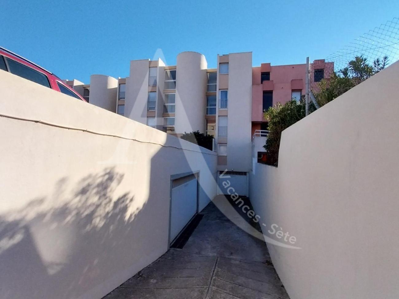 Apartment Front De 2 Parking Quartier Corniche